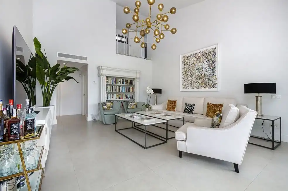 Chalet con jardín en venta en San Pedro de Alcántara, imagen 4