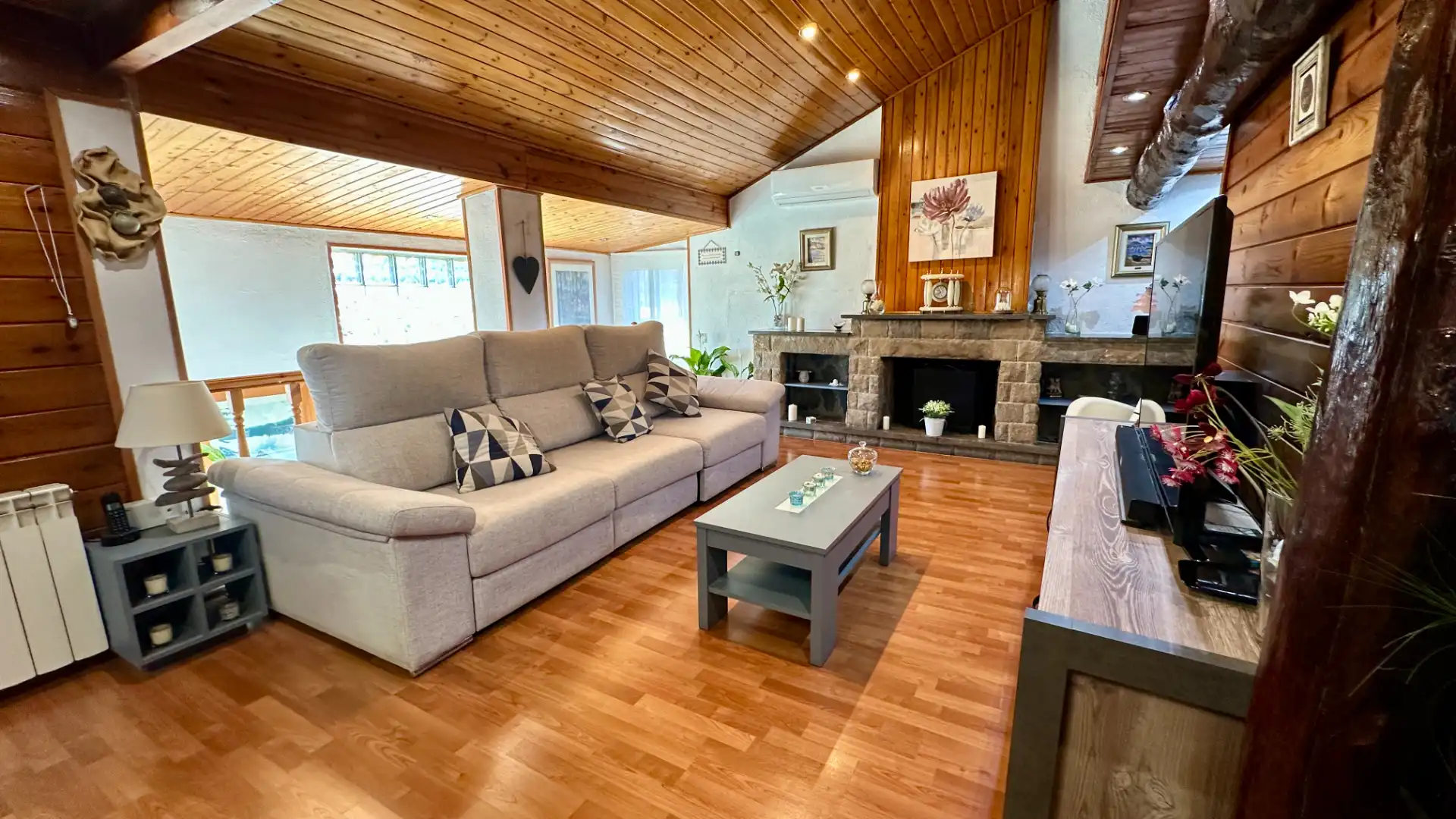 Sala de estar de Casa o chalet en venta en Rubí con Aire acondicionado, Calefacción y Jardín privado