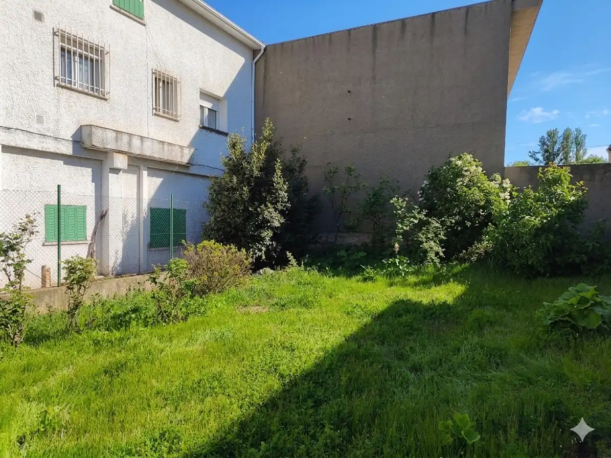 Casa o chalet en venta en Santa María de la Alameda con Jardín privado