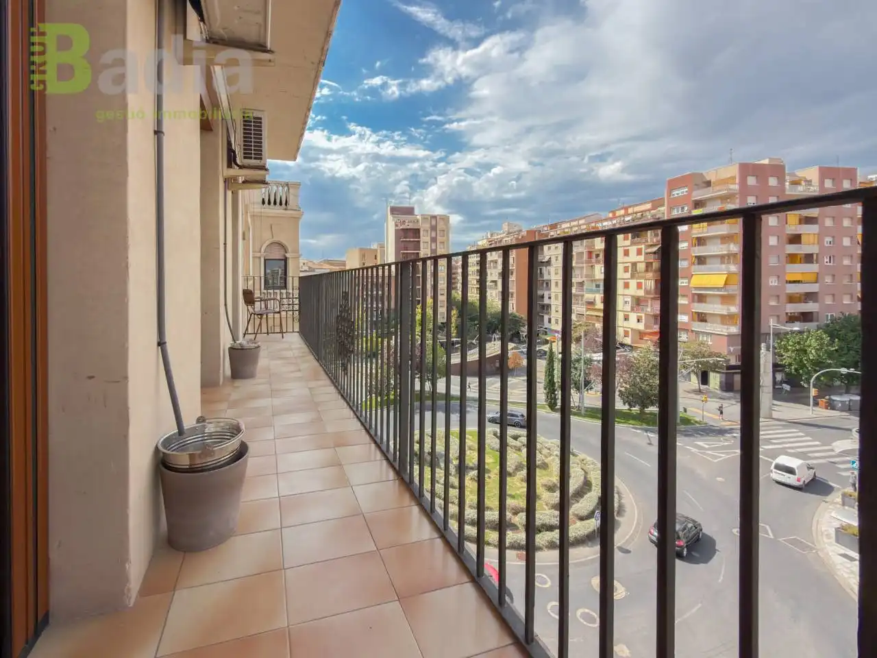 Flat with terrace to rent in Avenida Balmes