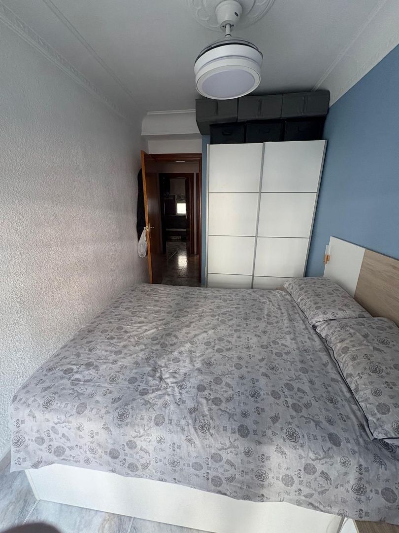 Habitación de Piso en venta en  Zaragoza Capital con Calefacción, Amueblado y Horno