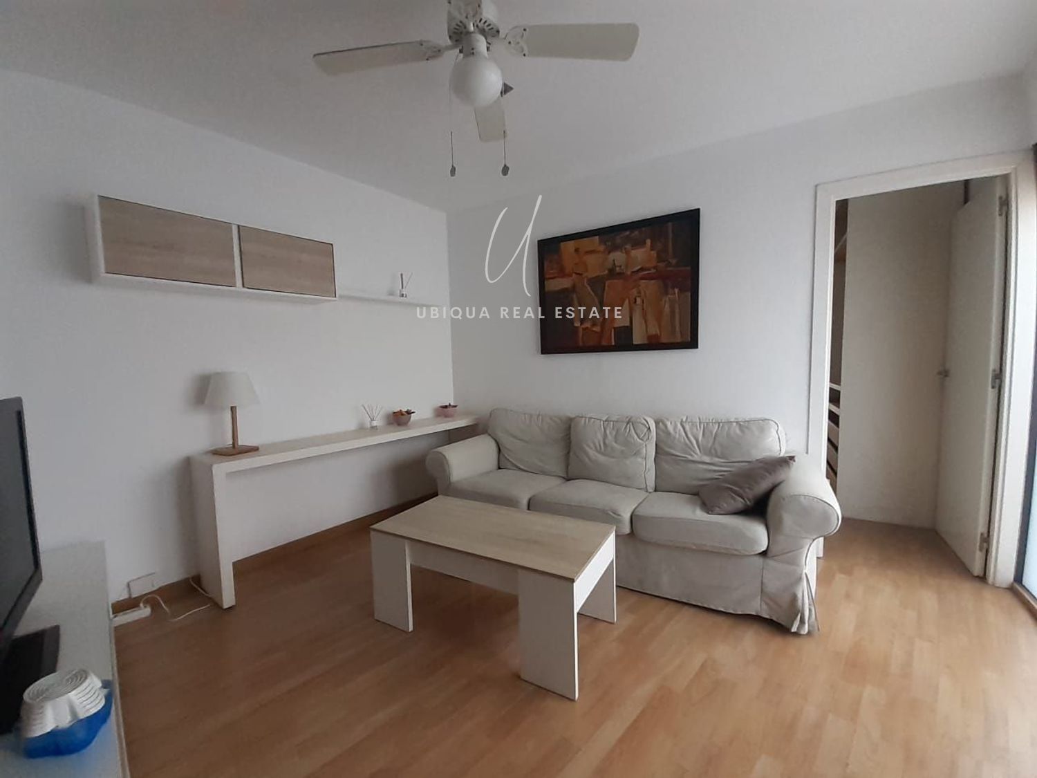 Living room of Flat to rent in  Barcelona Capital  with Parquet flooring, Terrace and Furnished