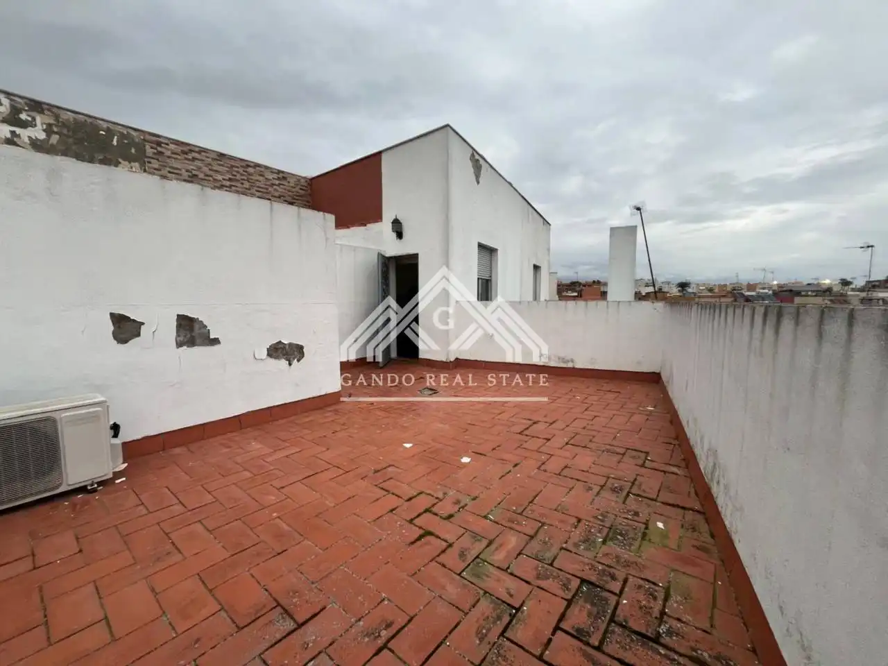 Vista exterior de Dúplex en venta en Dos Hermanas con Aire acondicionado y Terraza