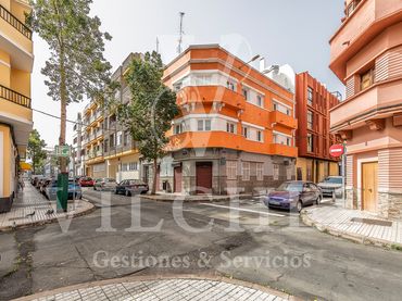 Rez-de-chaussée à vendre à Calle Matías Padrón