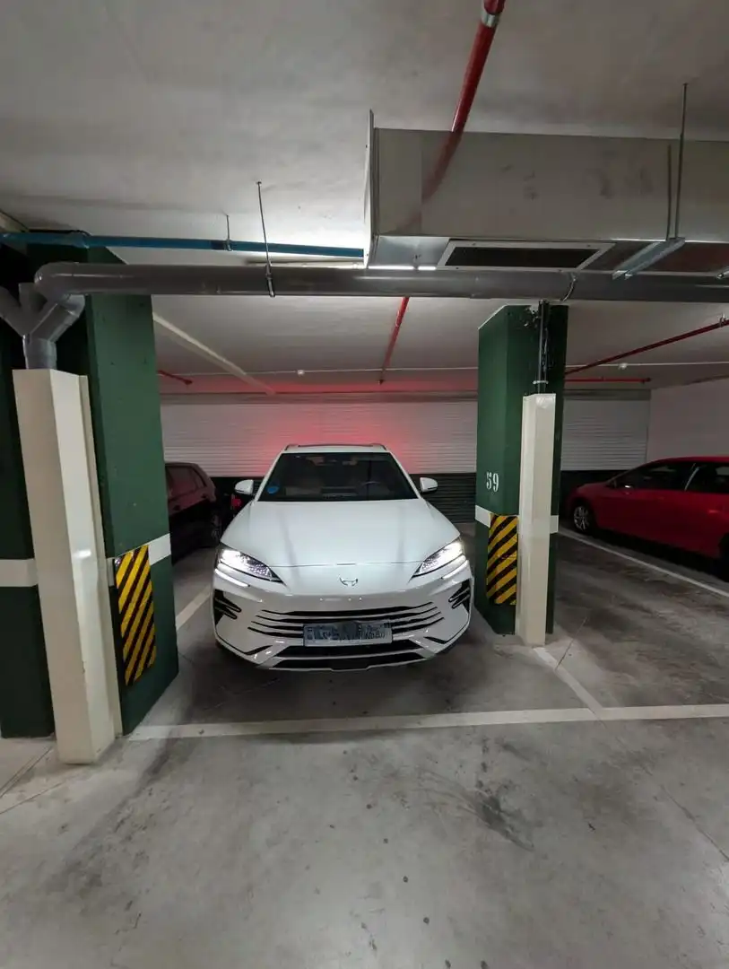 Parking of Flat for sale in Alicante / Alacant  with Air Conditioner, Heating and Parquet flooring
