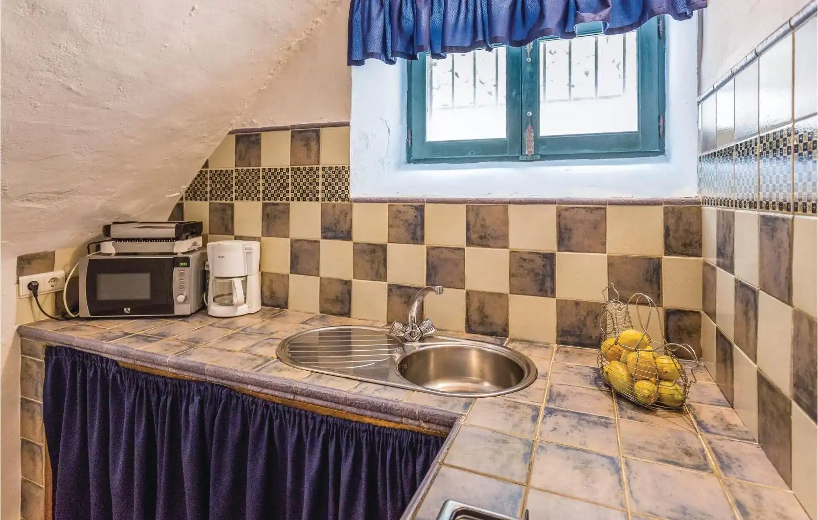 Kitchen of Houses for sale in Málaga  with Private garden, Swimming Pool and Furnished