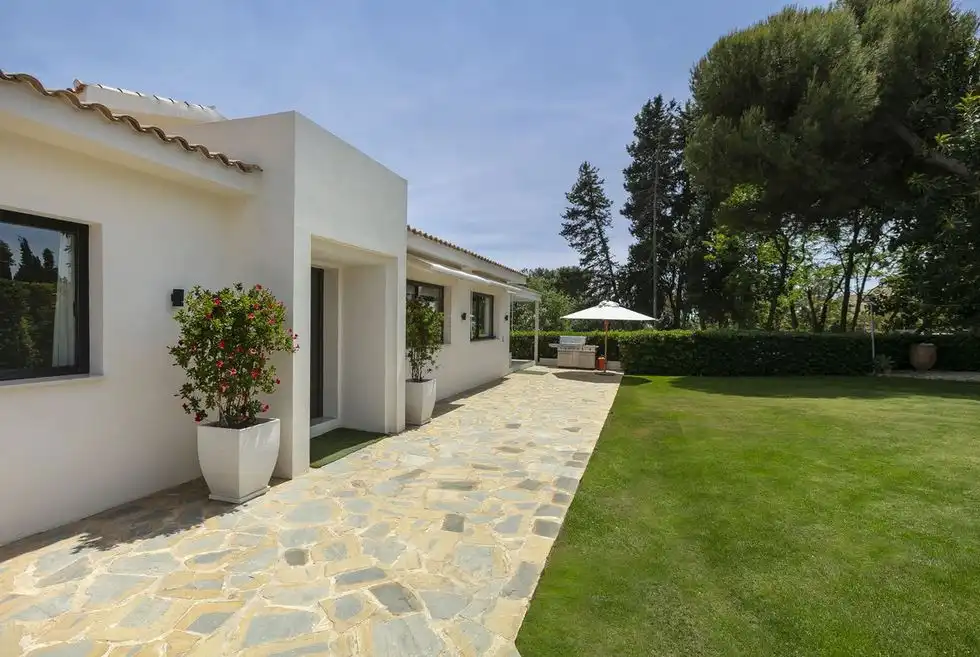 Chalet con jardín en venta en San Pedro de Alcántara, imagen 28