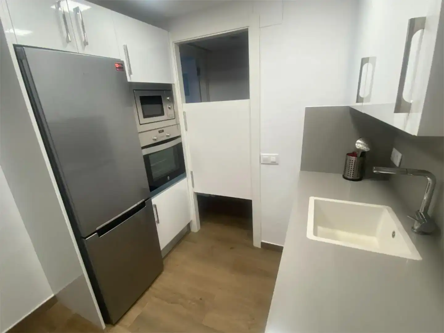 Küche von Wohnung zum Verkauf in Calafell mit Klimaanlage, Schwimmbad und Balkon