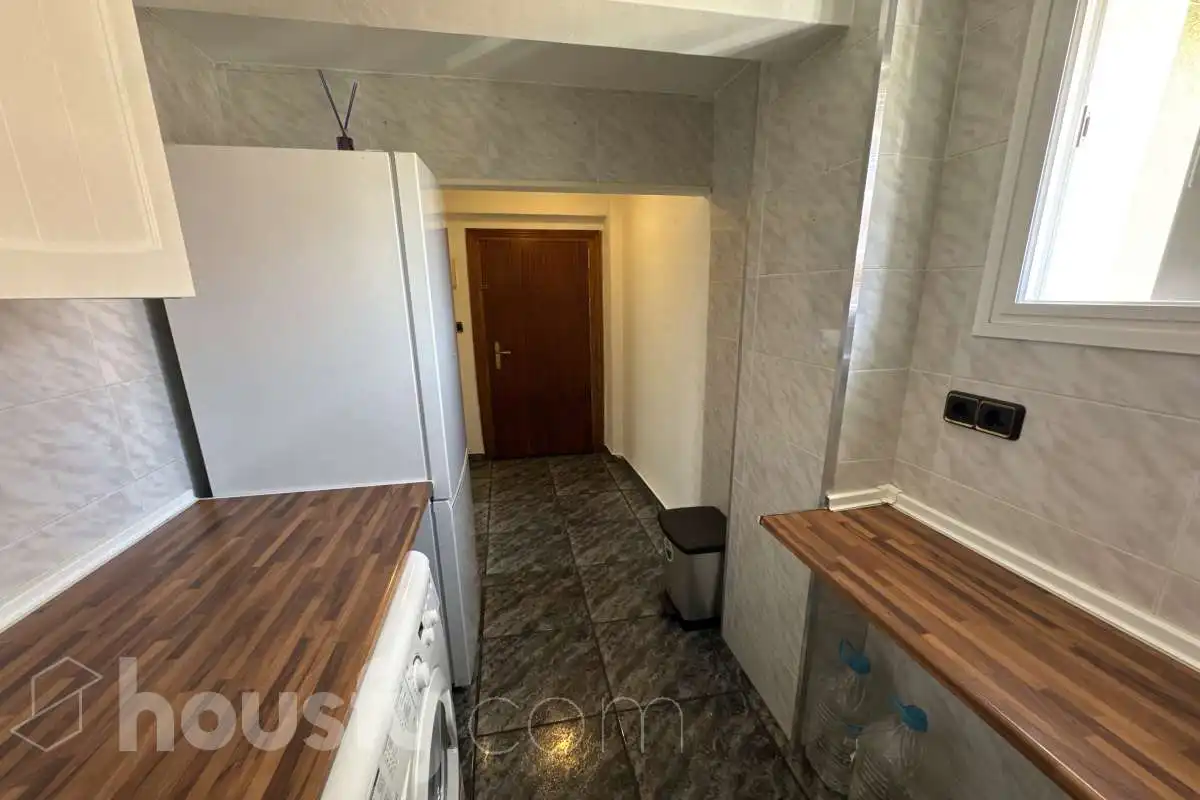 Cocina de Piso de alquiler en Alcalá de Henares con Aire acondicionado, Calefacción y Balcón