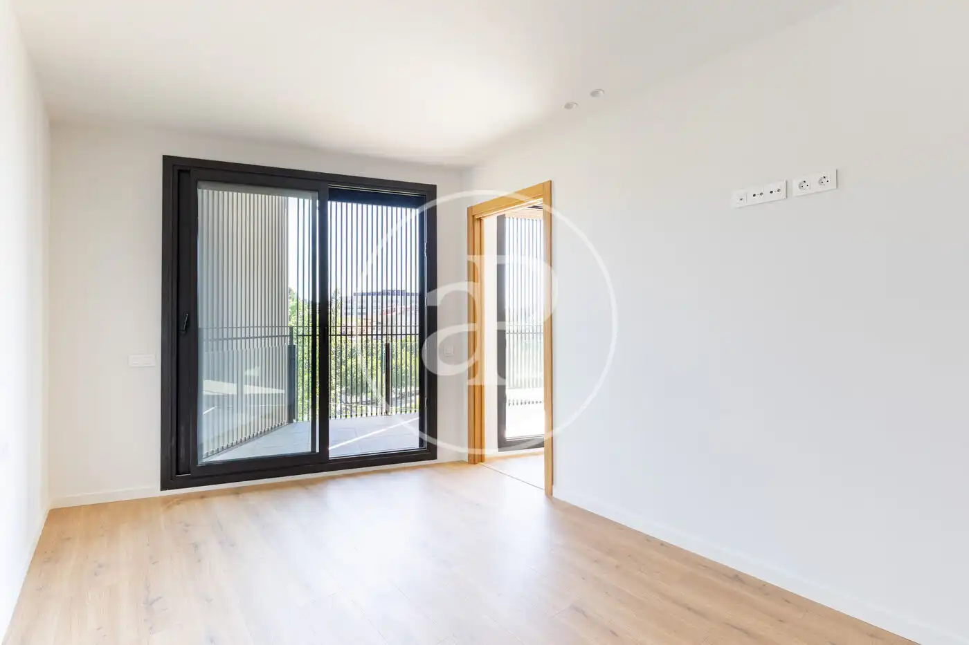 Schlafzimmer von Wohnung zum Verkauf in Sant Cugat del Vallès mit Klimaanlage, Heizung und Balkon