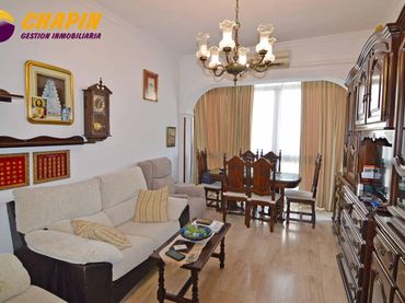 Wohnung mit Balkon zum Verkauf in Avenida - Divina Pastora - Plaza de Toros
