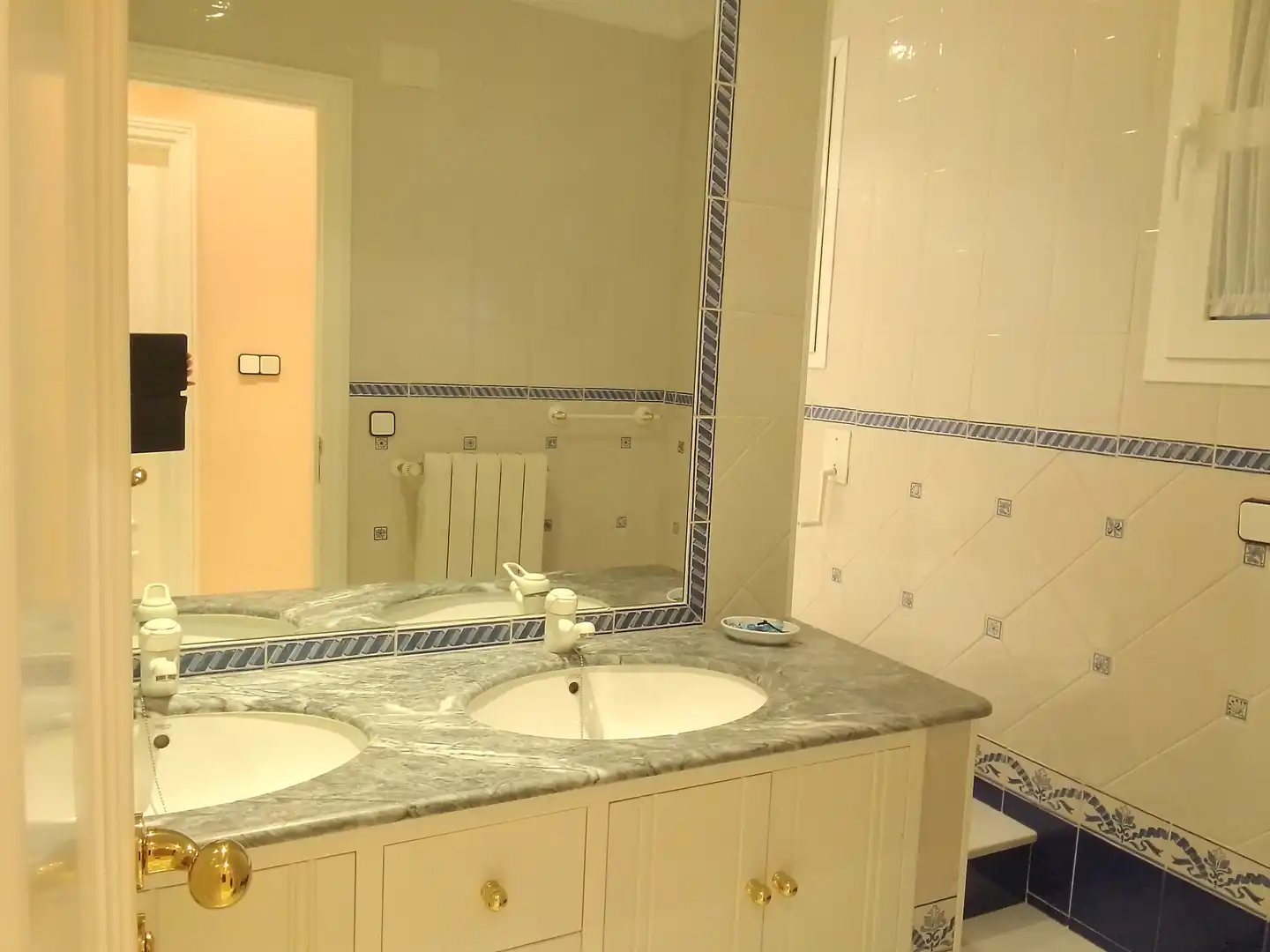 Baño de Casa o chalet en venta en Prado del Rey con Jardín privado, Terraza y Amueblado