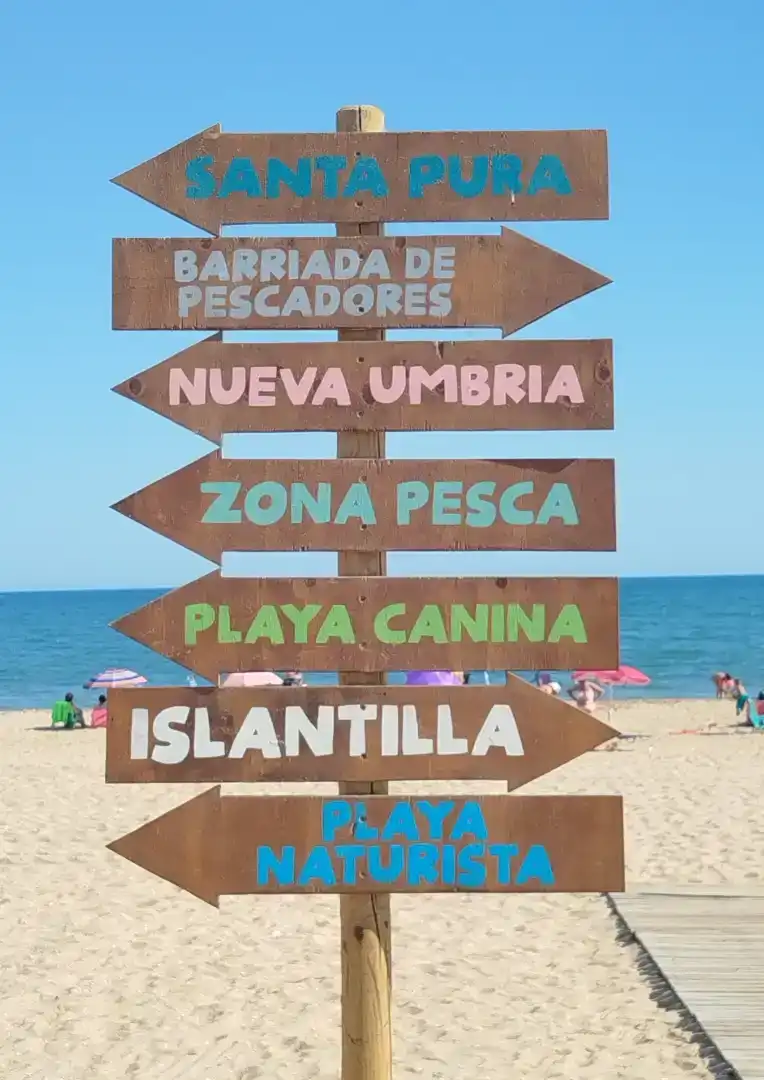 Vista exterior de Casa o xalet en venda en Lepe amb Piscina i Balcó