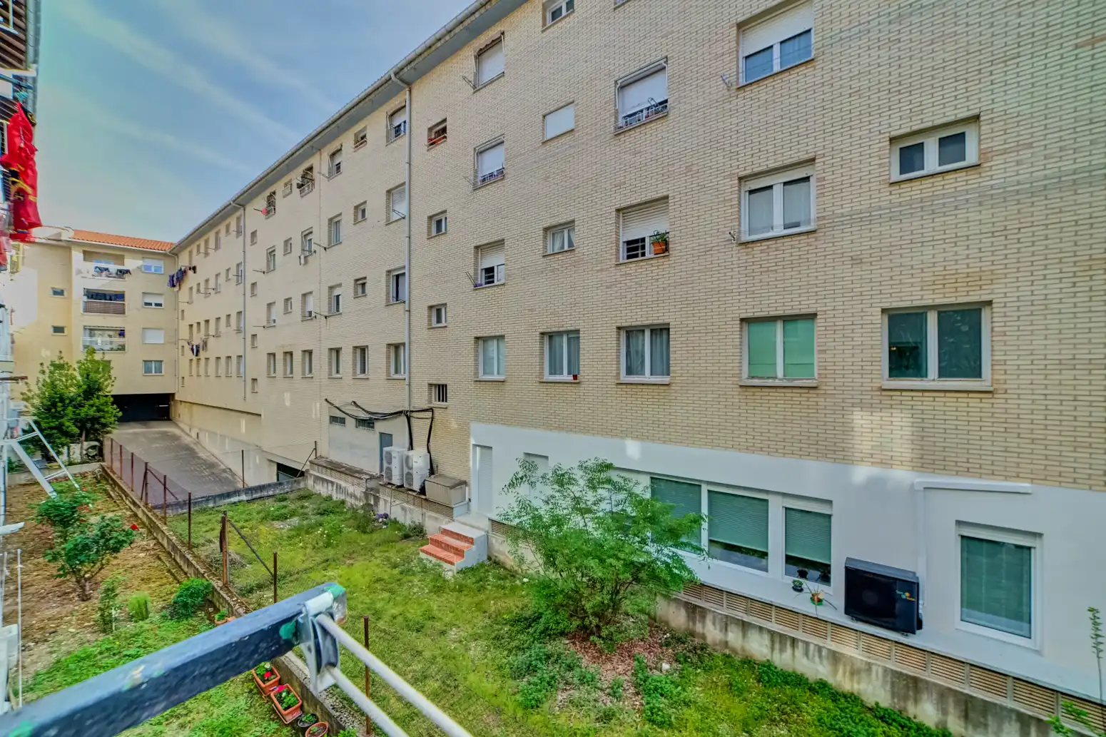 Vista exterior de Piso en venta en Burlada / Burlata con Calefacción, Parquet y Balcón