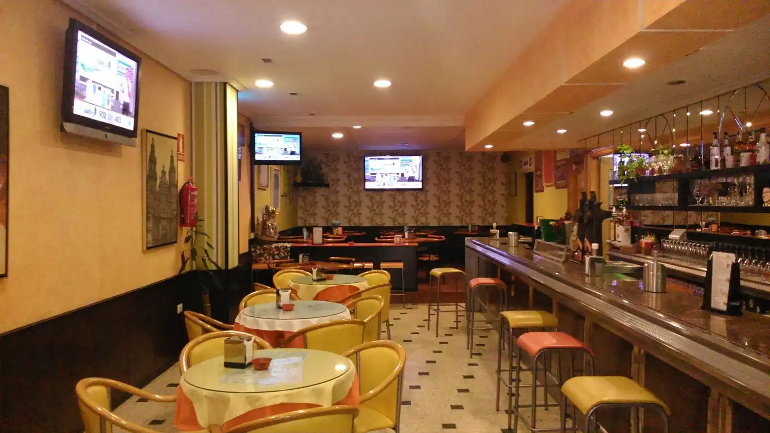 Local comercial en venta en Avenida do Fragoso 83, imagen 4