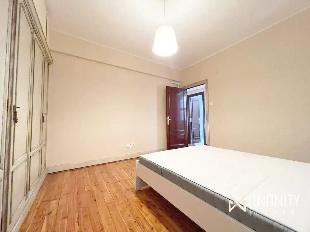 Habitación de Piso de alquiler en Bilbao  con Calefacción y Terraza