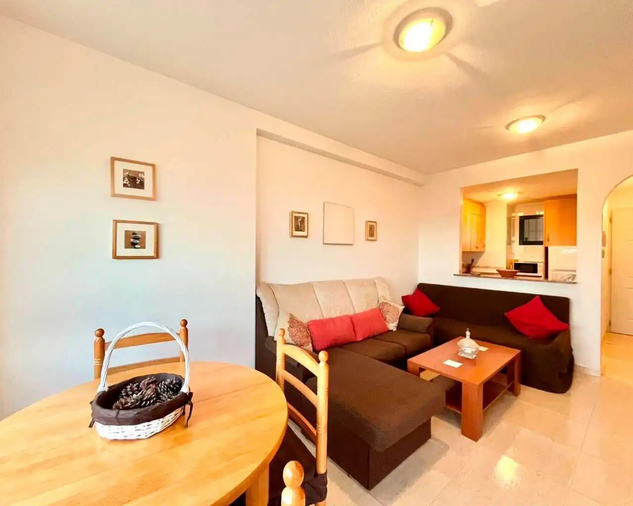 Living room of Flat for rent in Orihuela  with Air Conditioner, Heating and Storage room