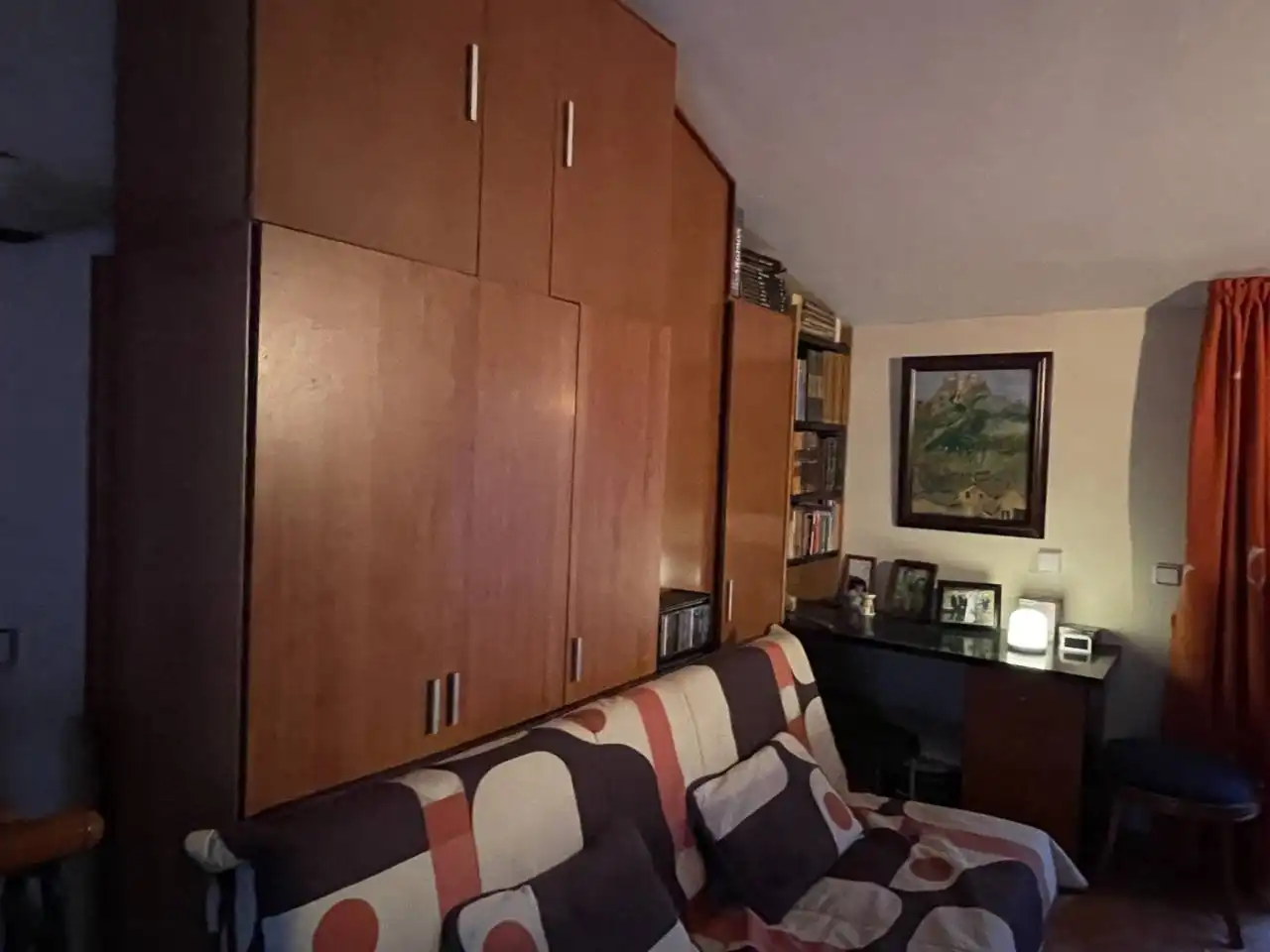 Habitación de Piso en venta en Olot con Calefacción, Terraza y Balcón
