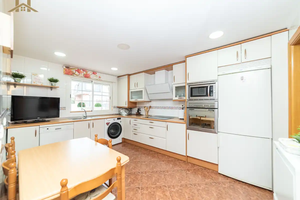 Villa mit Terrasse zum Verkauf in Calle Miguel de Cervantes 49, imagen 7
