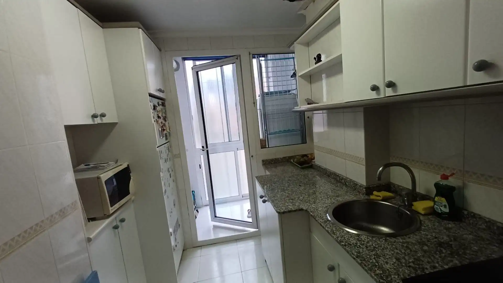 Cuina de Pis en venda en Castro-Urdiales amb Calefacció i Moblat