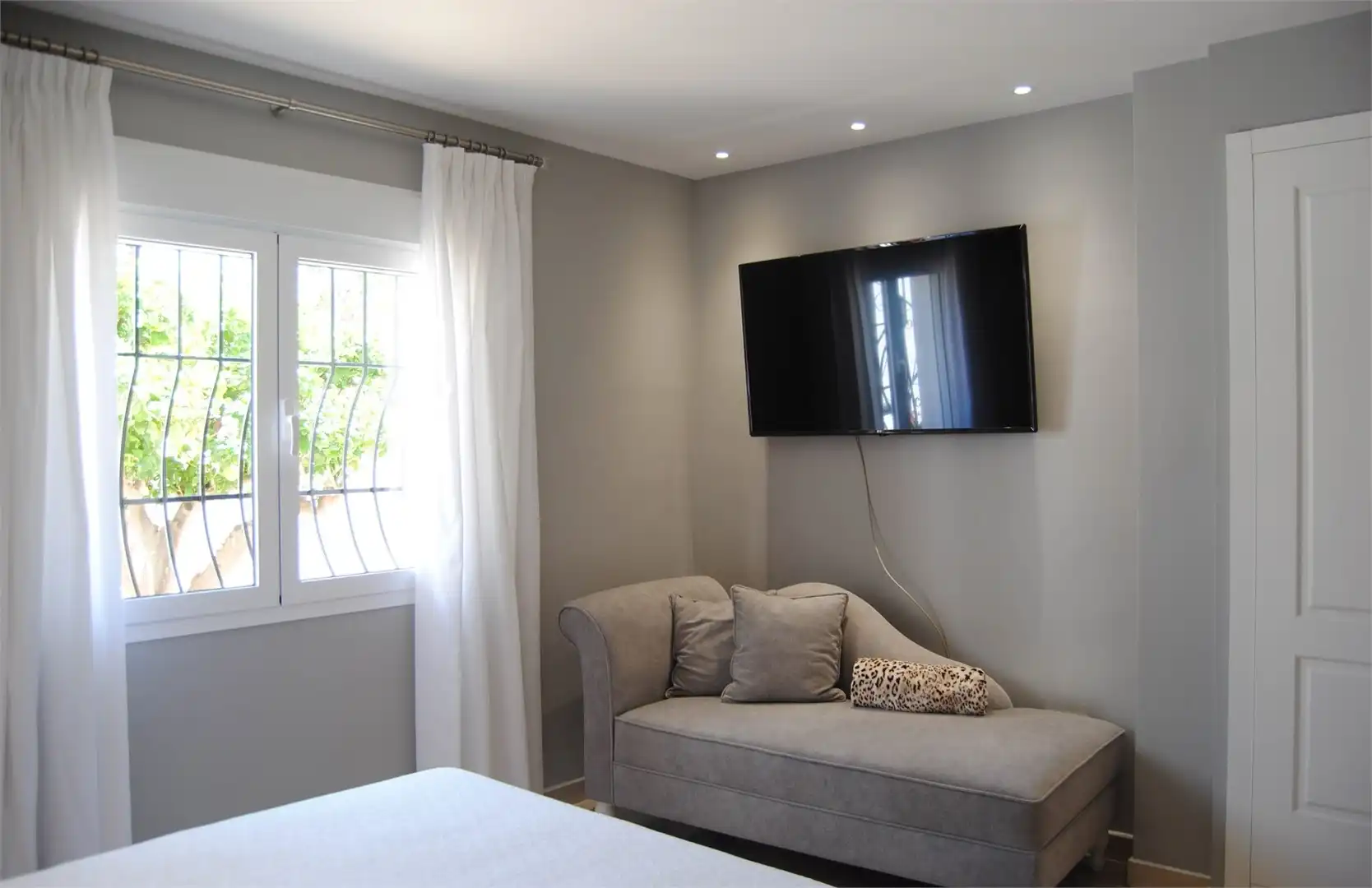 Habitación de Casa o chalet en venta en Vélez-Málaga con Aire acondicionado, Jardín privado y Terraza