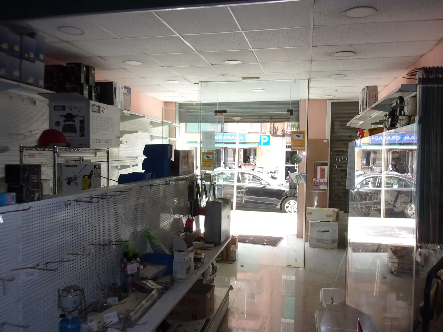 Local comercial en venta en Avinguda del Mediterrani 39, imagen 4