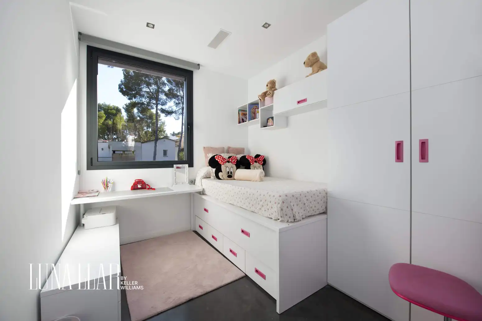 Bedroom of Houses for sale in Castelldefels  with Heating