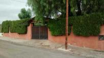 Vista exterior de Casa o xalet en venda en Torrent amb Terrassa, Piscina i Balcó