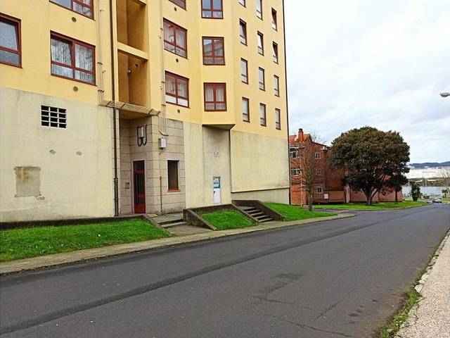 Local comercial en Venta en Caranza