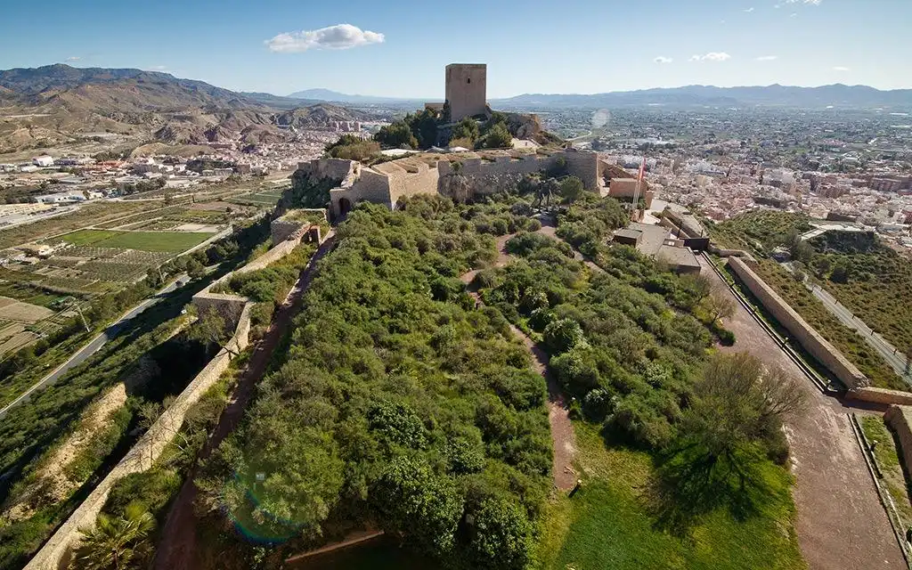 Außenansicht von Dachboden zum Verkauf in Lorca mit Klimaanlage, Heizung und Terrasse