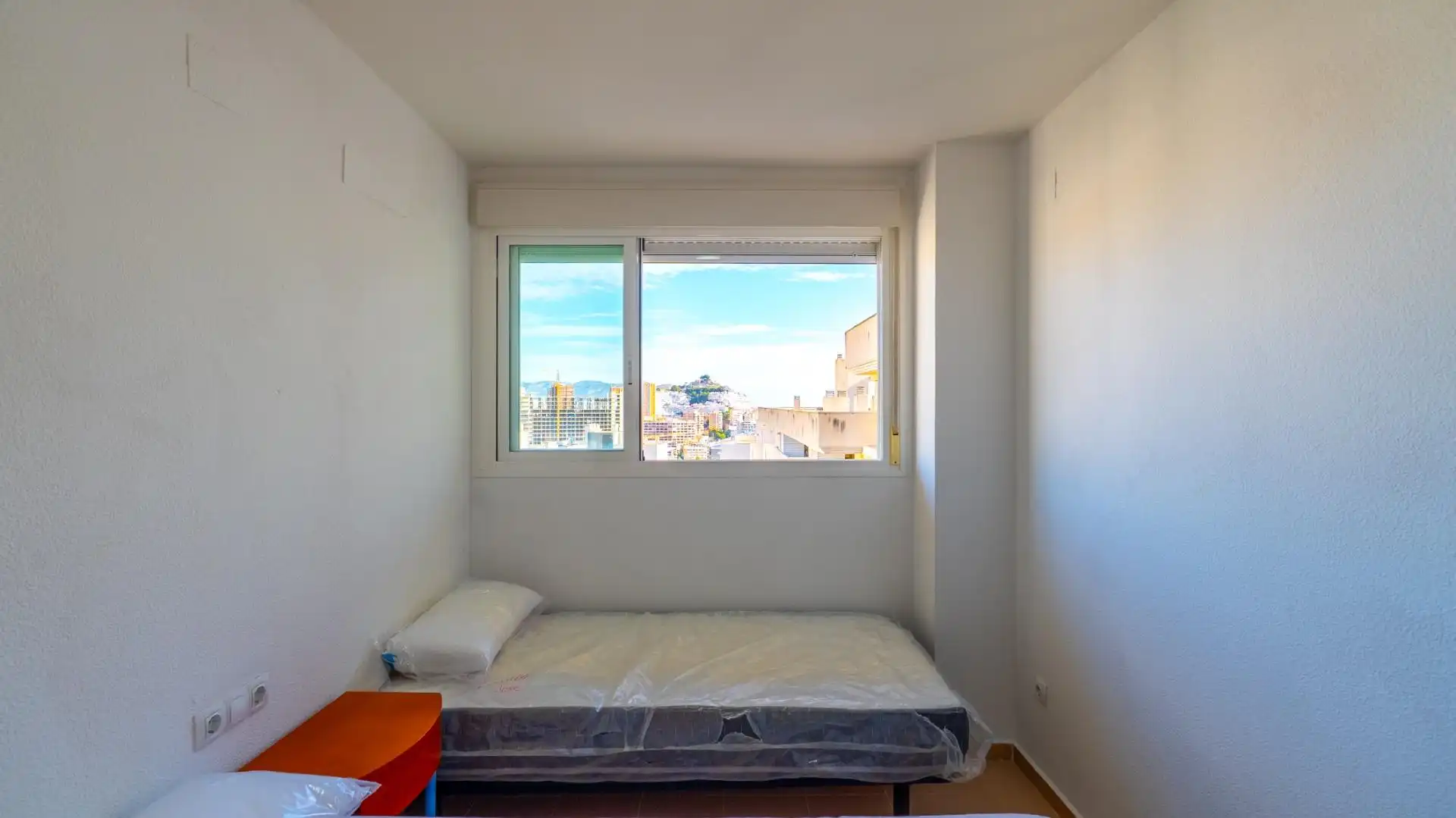 Bedroom of Attic for rent in Villajoyosa / La Vila Joiosa  with Air Conditioner, Heating and Private garden