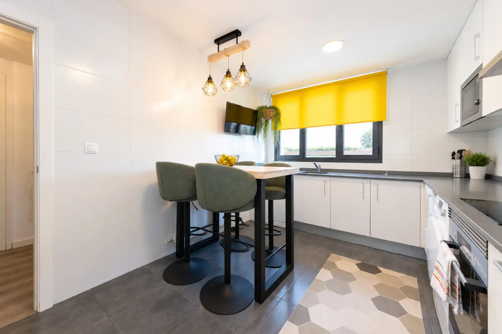 Chalet con piscina en venta en Calle de Pepe Colmenar 45, imagen 16