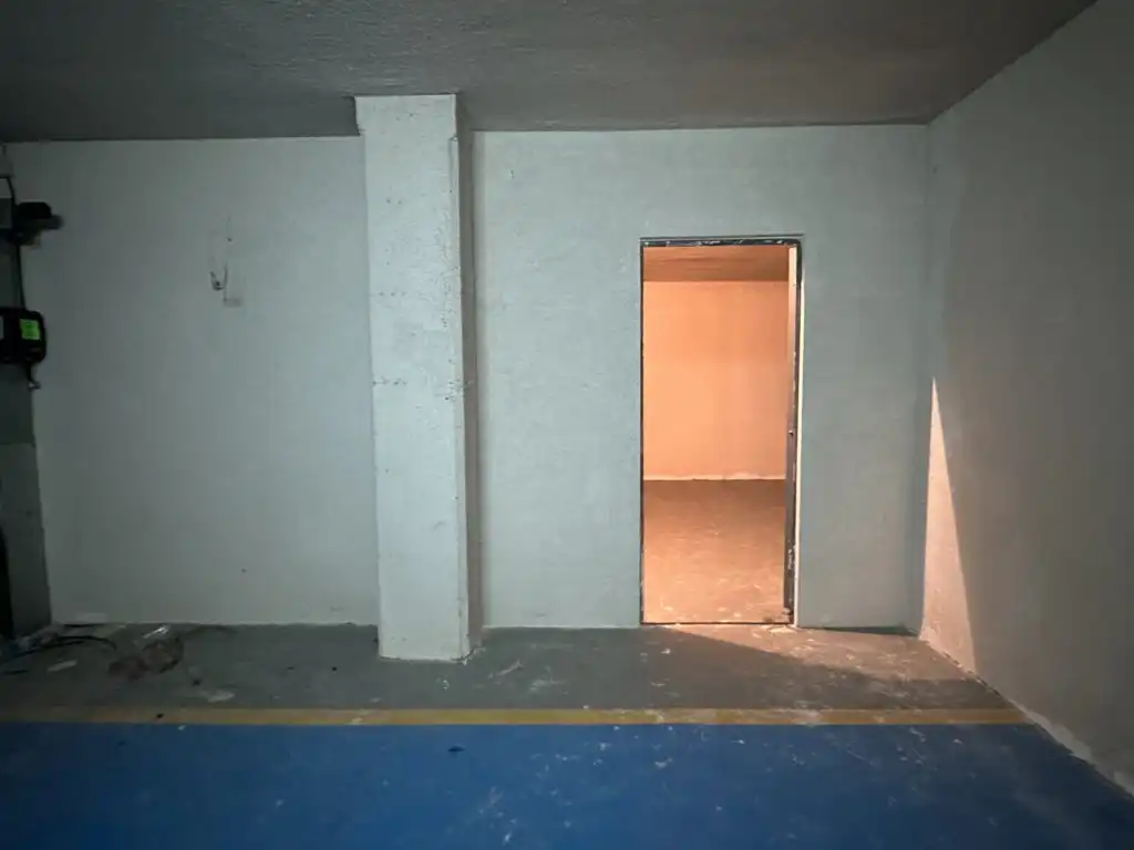 Garage zum Verkauf in  Logroño