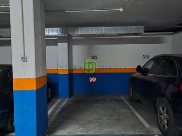 Individuale in affitto a Avenida de los Reyes Leoneses 1-9