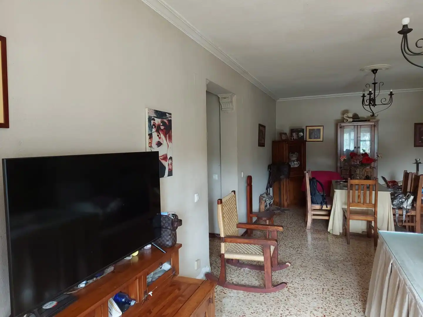 Sala d'estar de Casa o xalet en venda en Dos Hermanas amb Terrassa, Piscina i Moblat