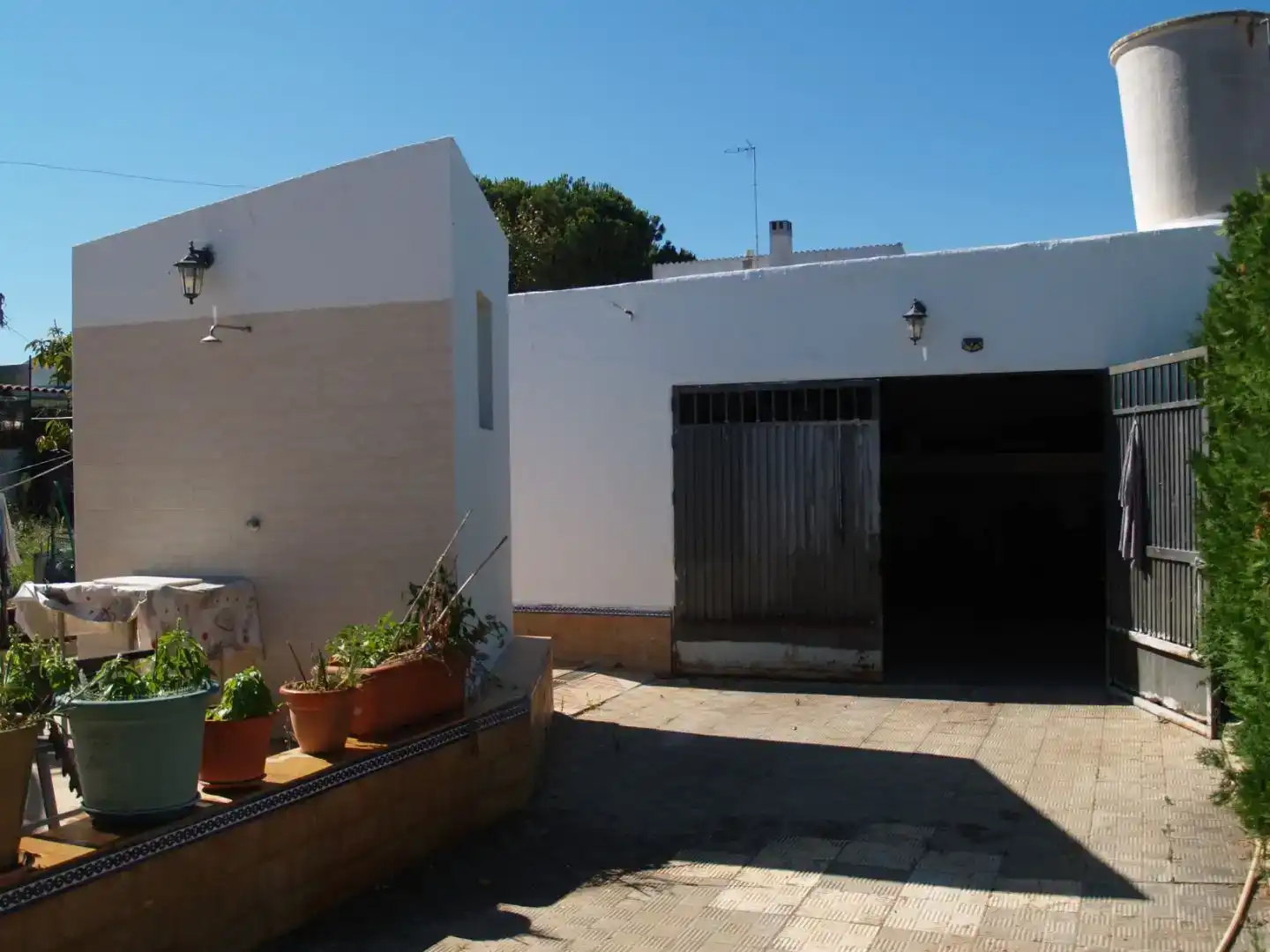 Exterior view of Flat for sale in Ayamonte  with Air Conditioner, Private garden and Storage room