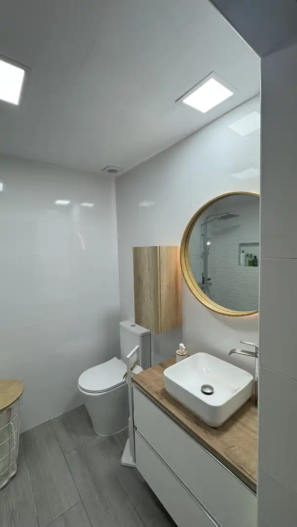 Bathroom of Flat for rent in Llano del Camello