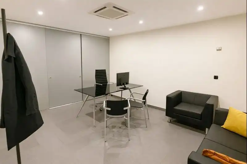 Business premises to rent in Josep Pla, imagen 10