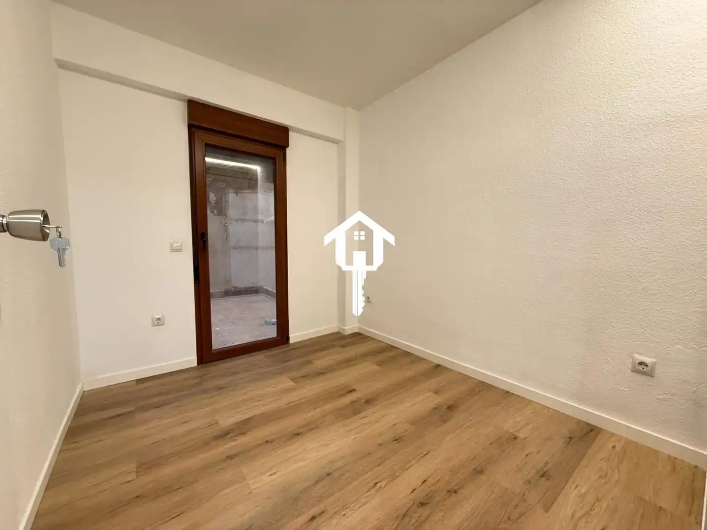 Flat with terrace for sale in Calle TAQUIGRAFO MARTI, imagen 36