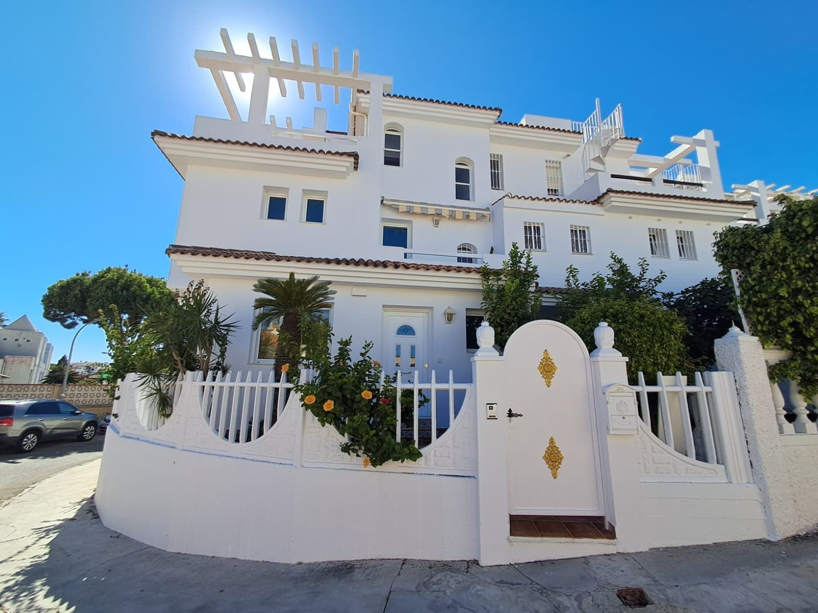 Exterior view of Single-family semi-detached for sale in Benalmádena  with Air Conditioner, Heating and Private garden