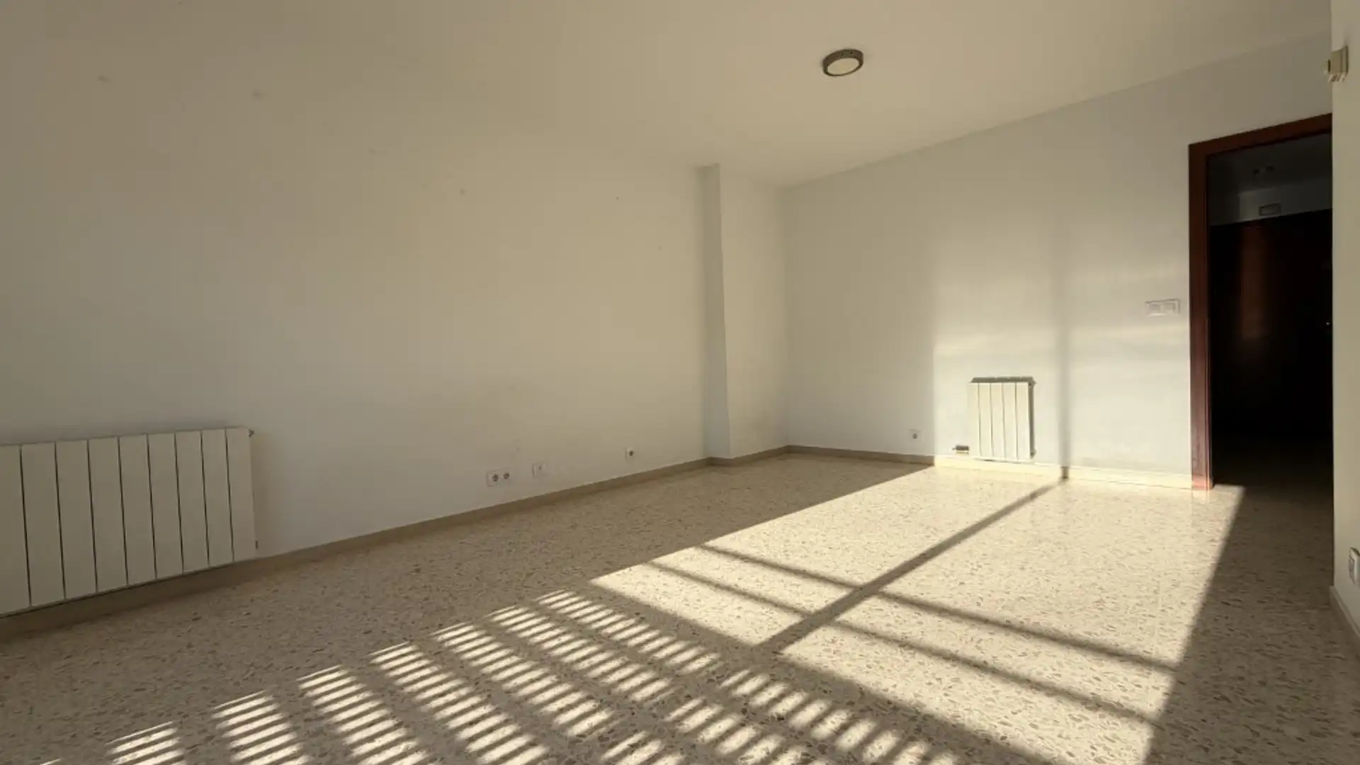 Flat for sale in Quart