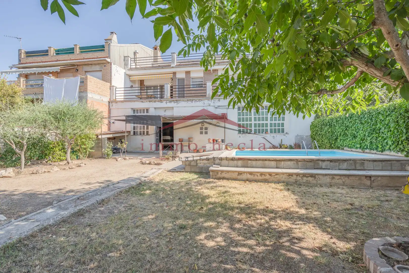 Piscina de Casa adosada en venda en Vilanova del Camí amb Calefacció, Terrassa i Piscina