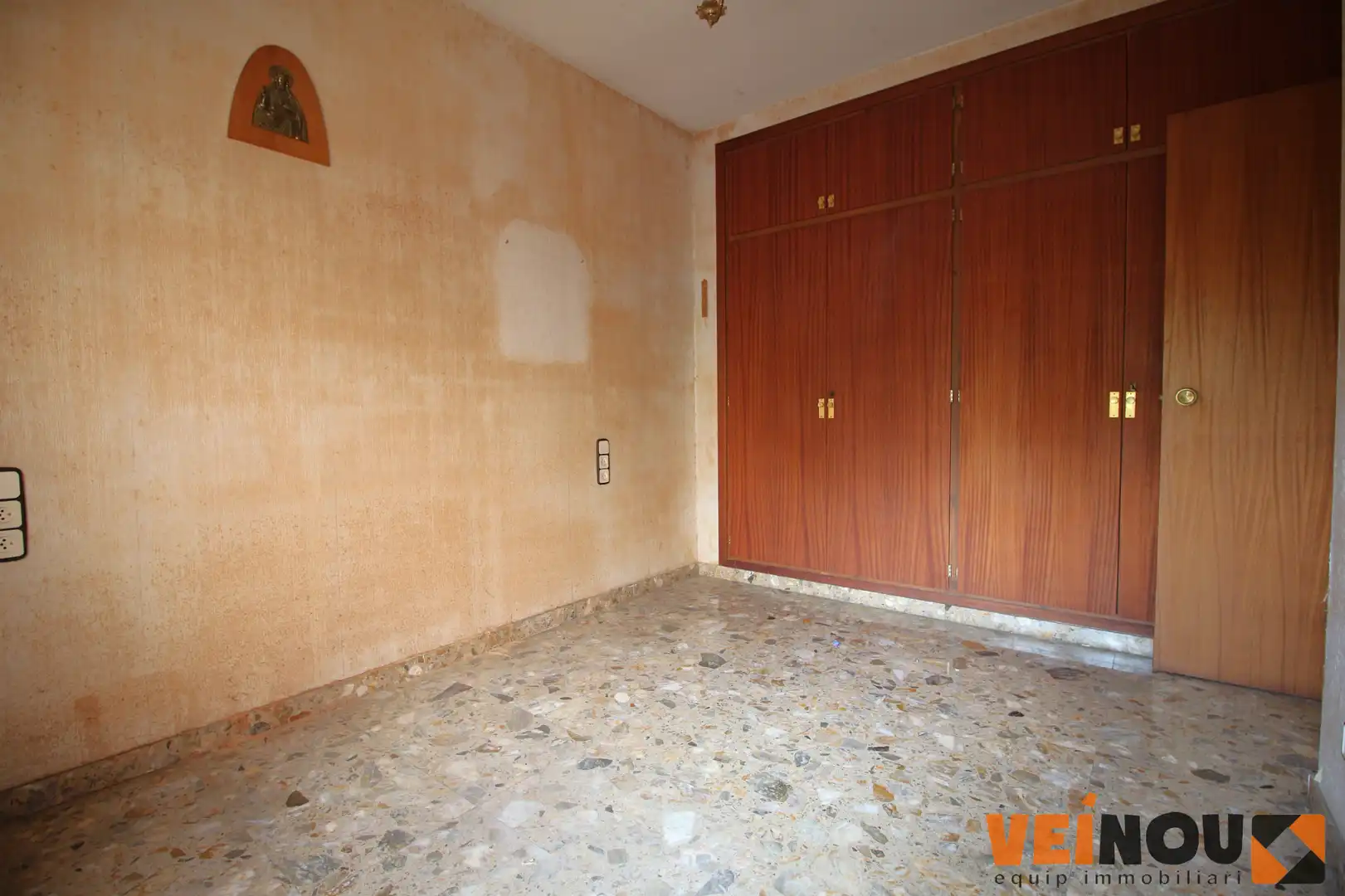 Habitación de Casa adosada en venta en Cornellà de Llobregat con Terraza y Balcón