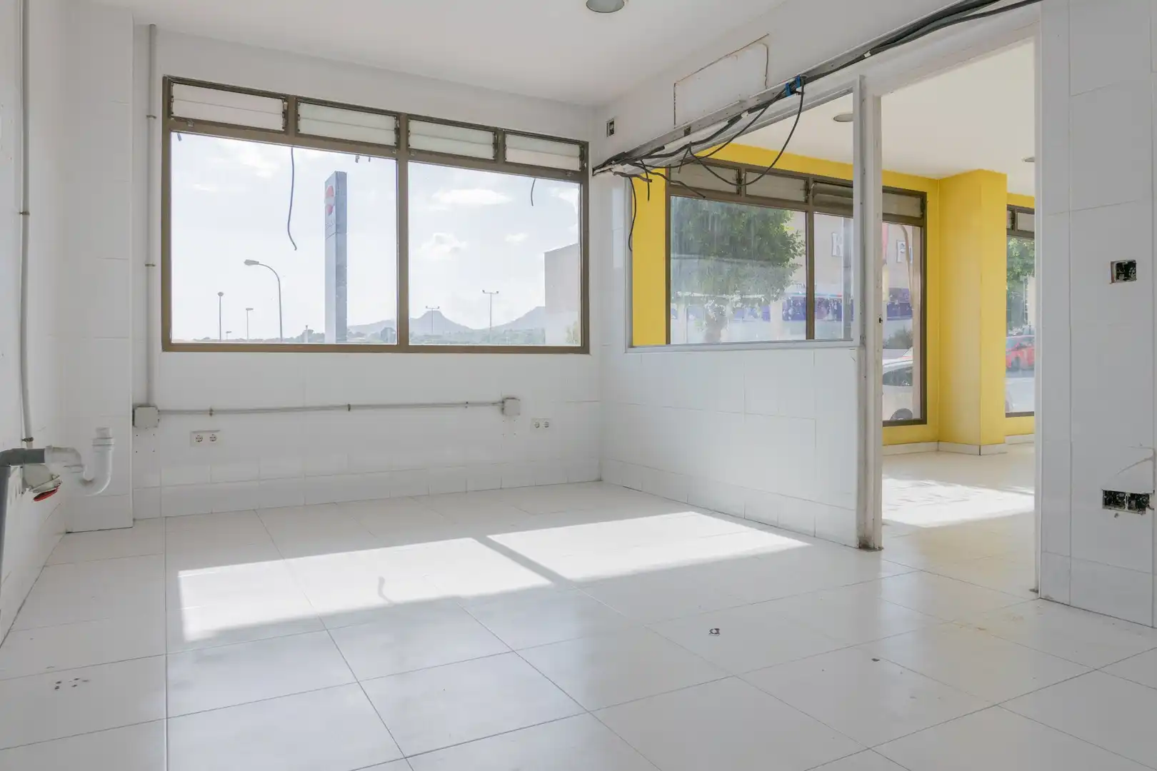 Local comercial en venta en Pueblo - Urbanizaciones, imagen 5