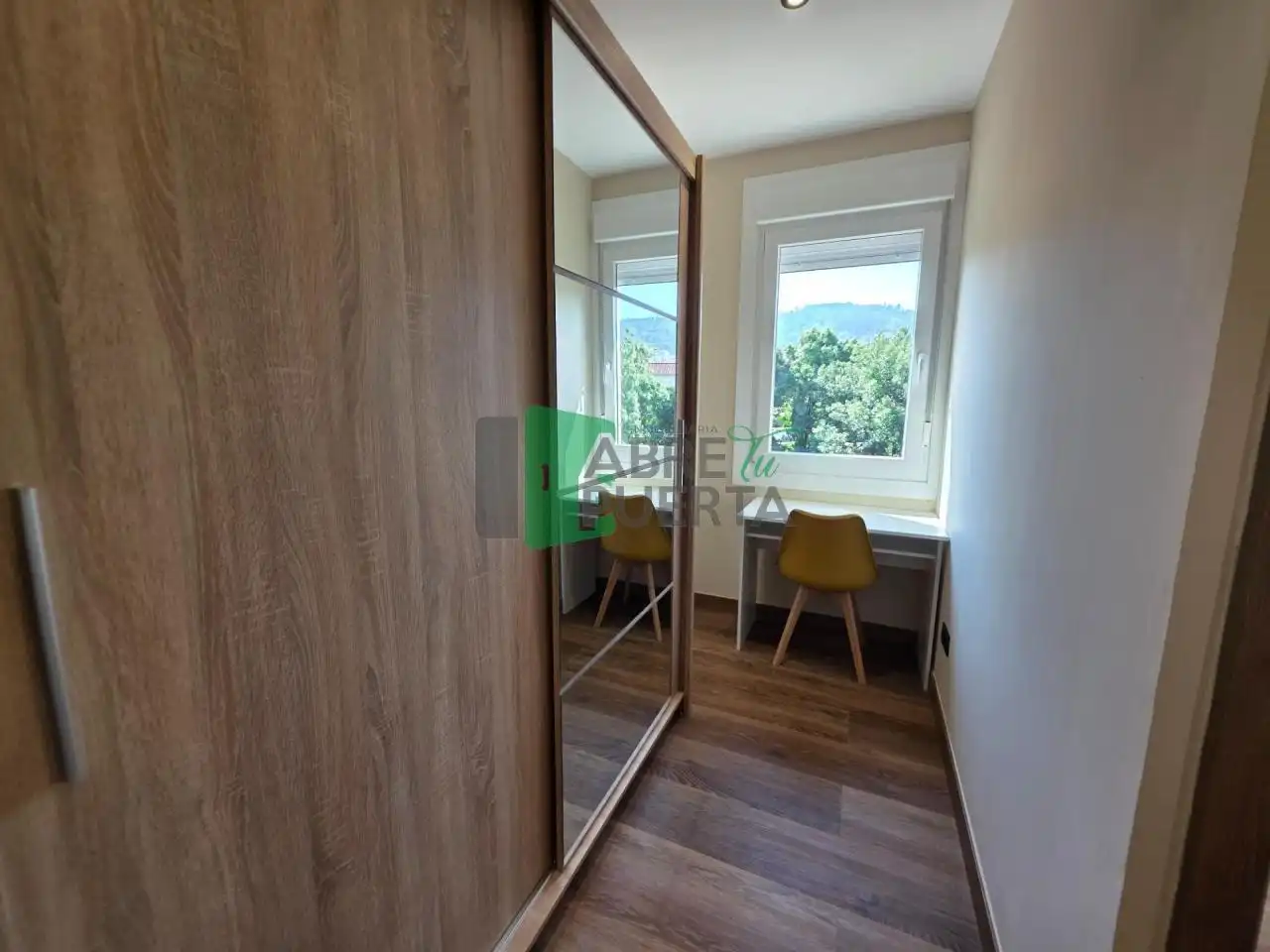 Dormitori de Casa o xalet de lloguer en Ourense Capital  amb Calefacció i Moblat