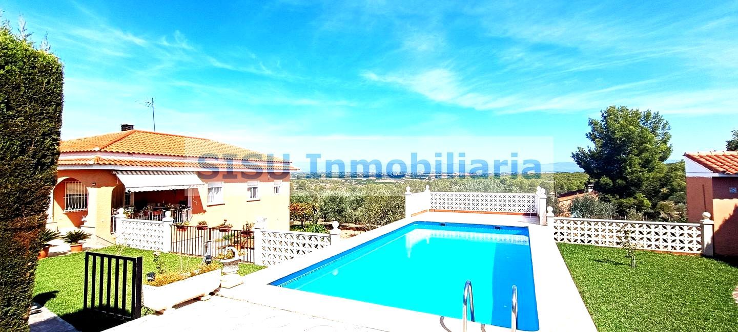 Vista exterior de Casa o chalet en venta en Benaguasil con Aire acondicionado, Jardín privado y Terraza