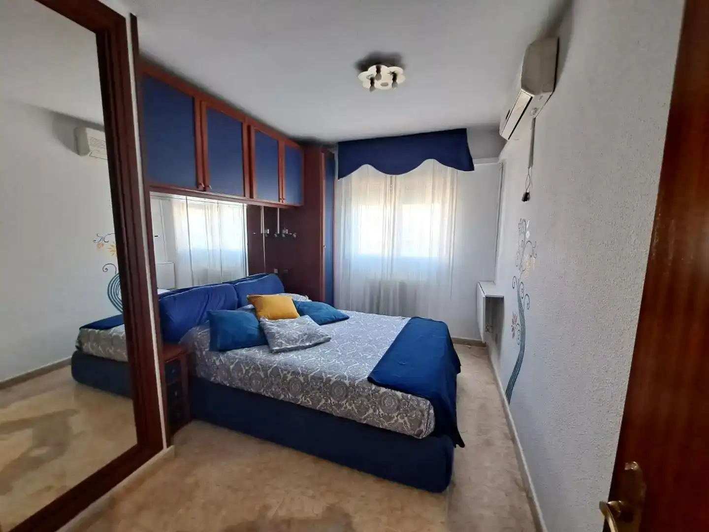 Bedroom of Flat for sale in Parla  with Air Conditioner and Swimming Pool