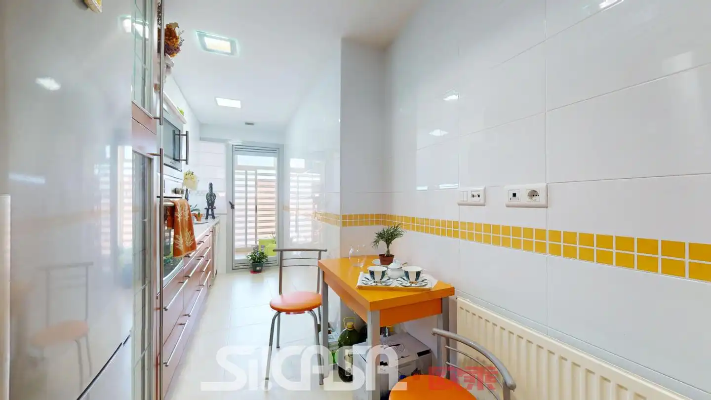 Cocina de Ático en venta en Parla con Aire acondicionado, Calefacción y Terraza
