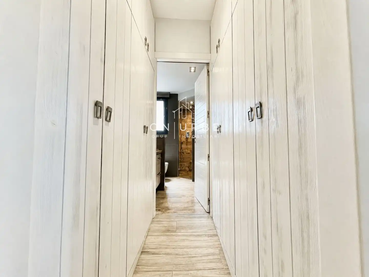 Piso con terraza en venta en Joan de Borbo Comte Barce, imagen 25