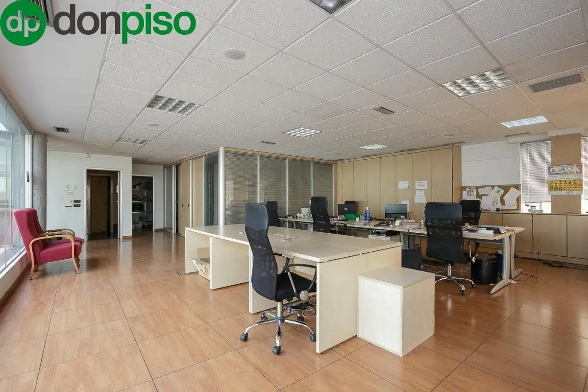 Edificio en venta en Calle FERNANDO DE LOS RIOS, Campus de la Salud